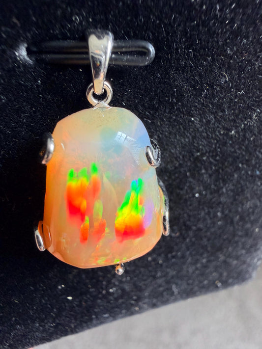 11.9 carat Ethiopian opal pendant