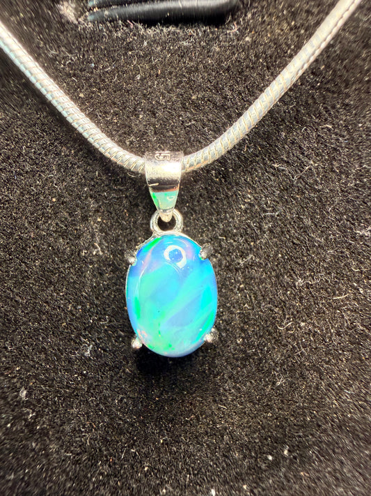 Blue/green stripe pattern Ethiopian opal pendant