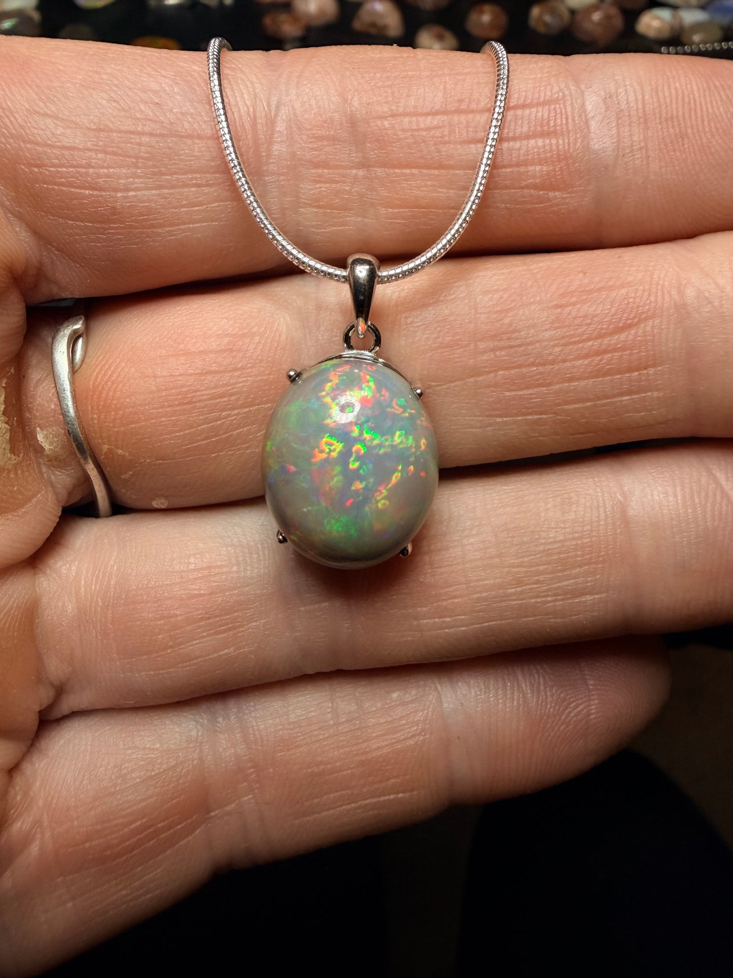 9 carat Ethiopian opal pendant and necklace