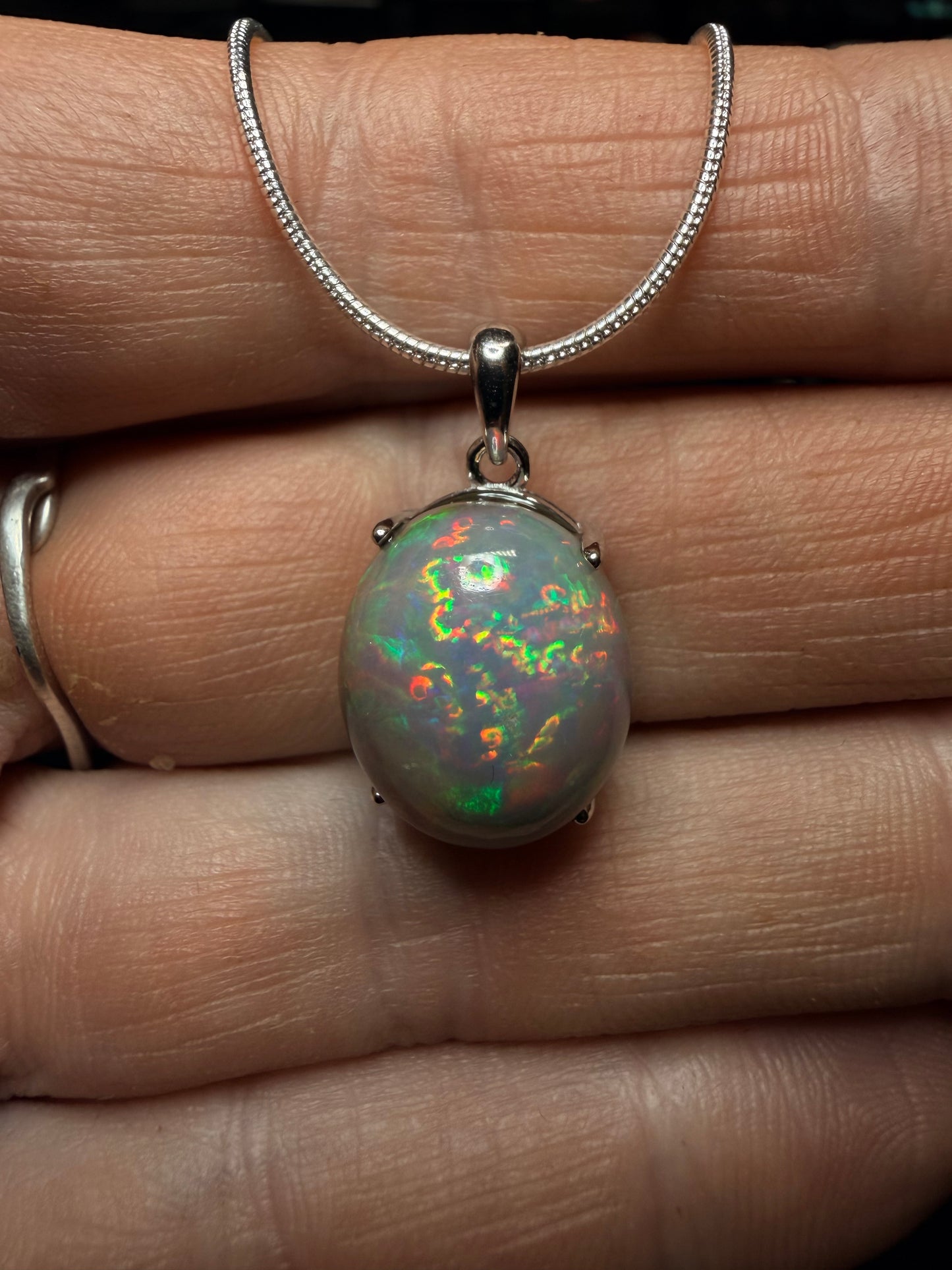9 carat Ethiopian opal pendant and necklace