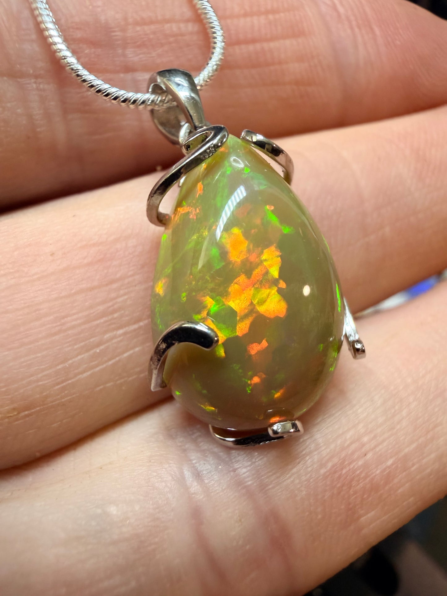 7.65 carat Ethiopian opal pendant and necklace
