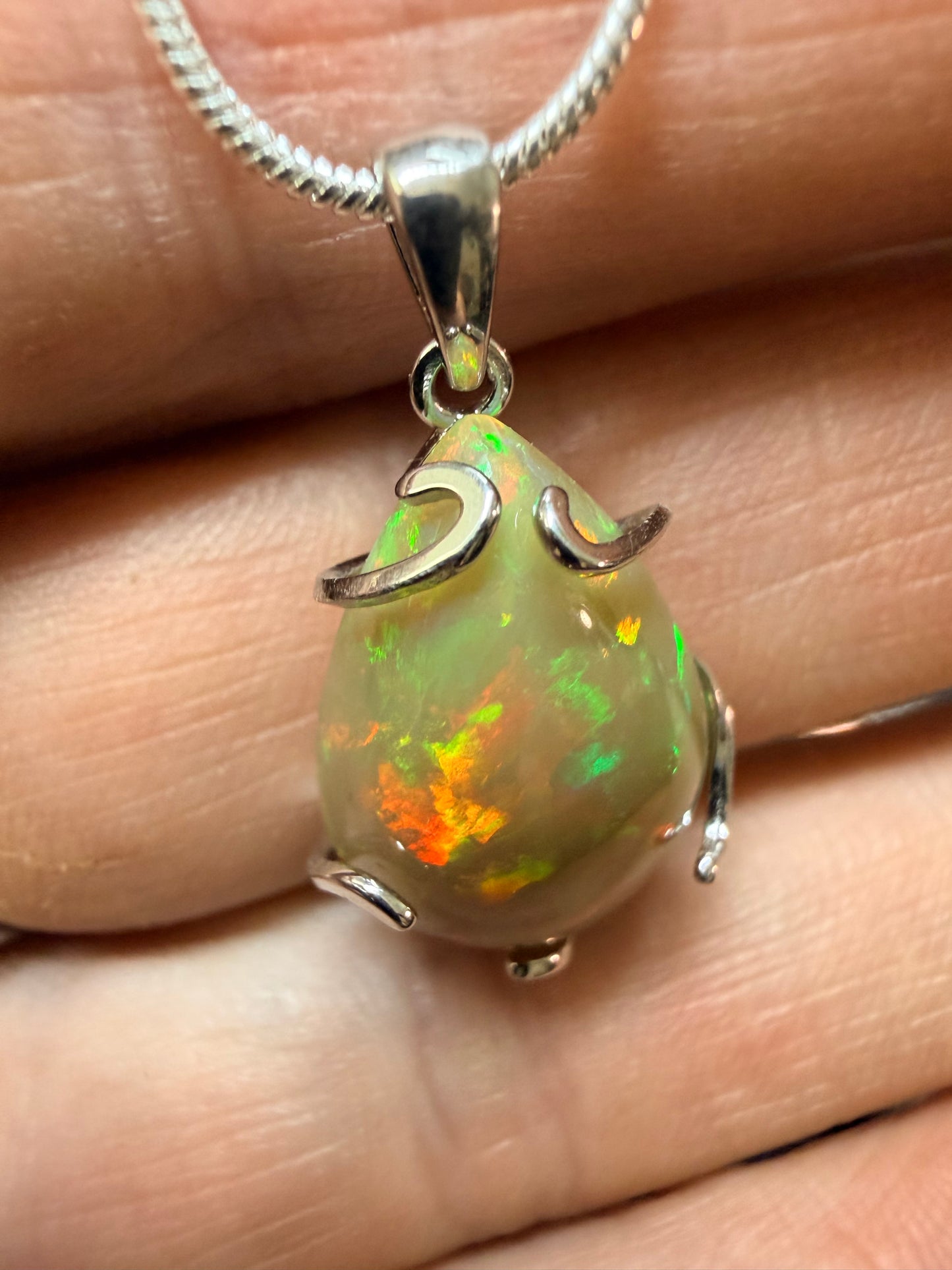 7.65 carat Ethiopian opal pendant and necklace